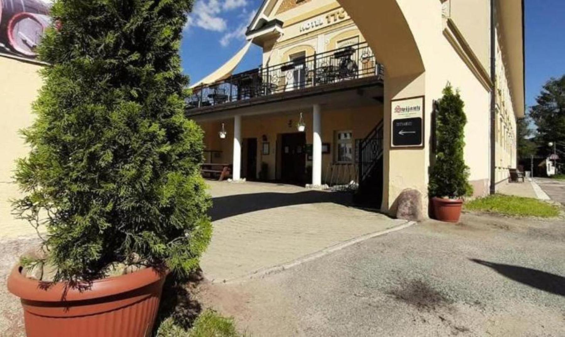 Wellness & Sport Hotel Ttc Vrchlabi Bagian luar foto