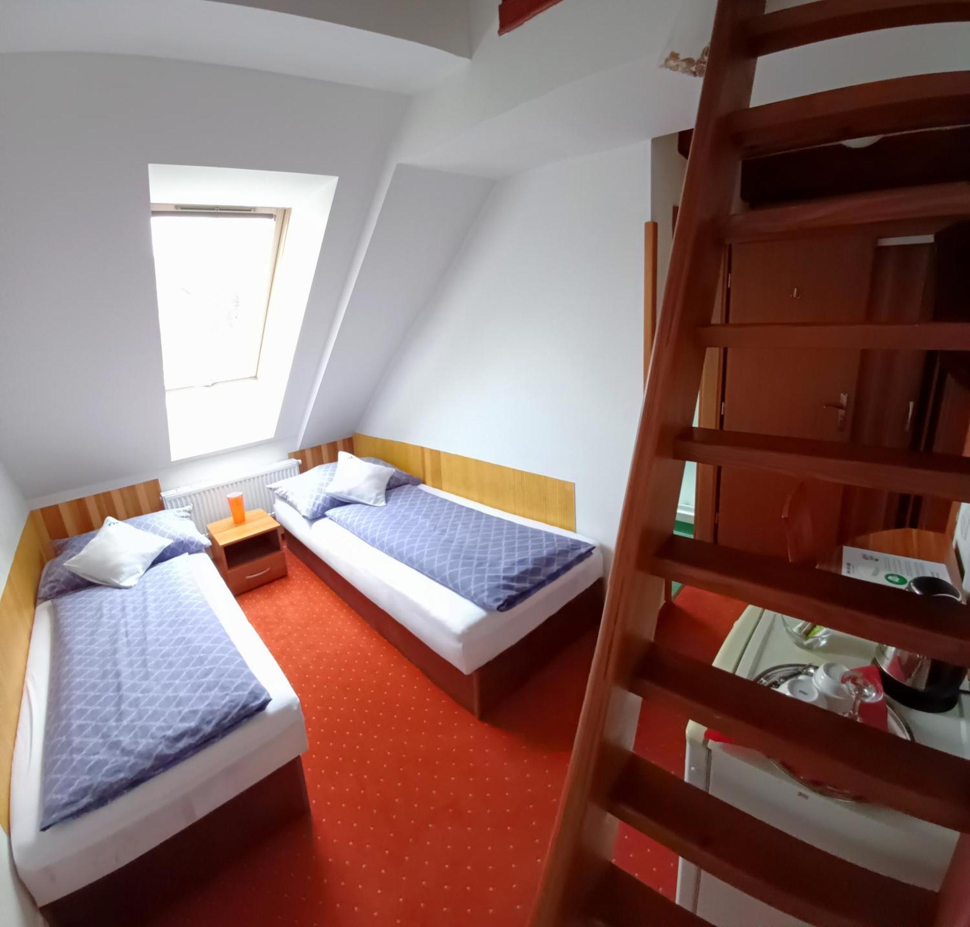 Wellness & Sport Hotel Ttc Vrchlabi Bagian luar foto
